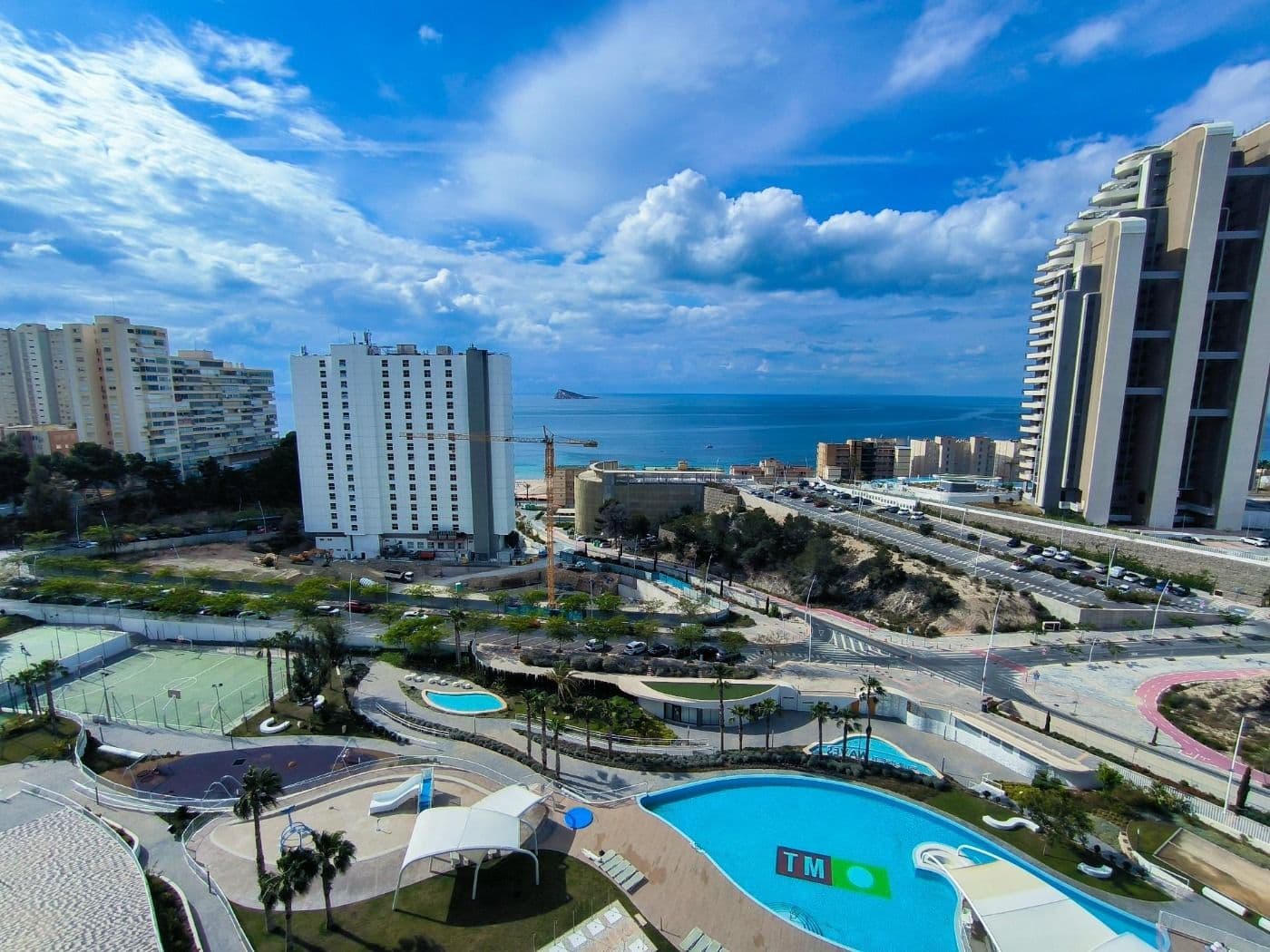Increíble piso de lujo en la moderna residencial Sunset Waves, Poniente de Benidorm.